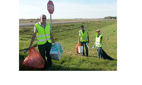 Kiwanis clean up Image